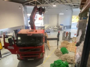 uso del camion grua con pluma