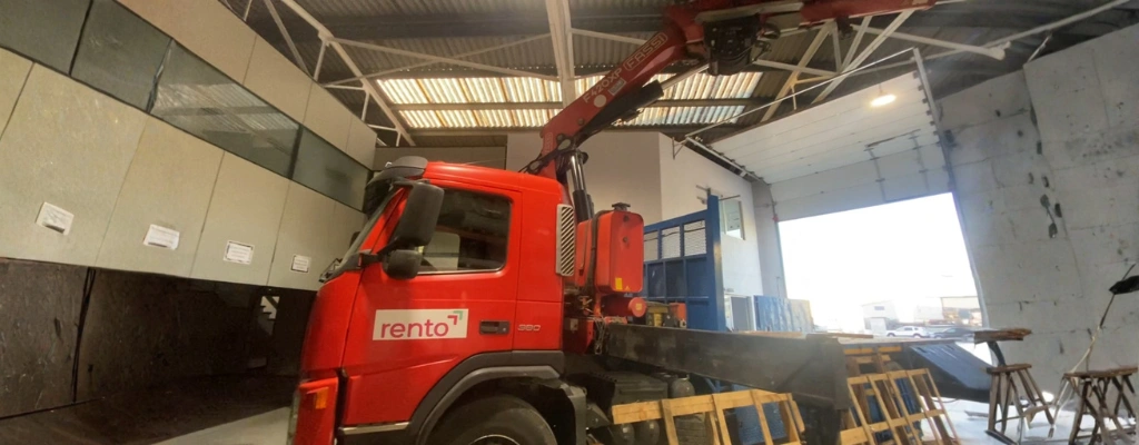 camión grúa con conductor