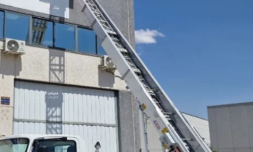 plataforma elevadora para materiales industriales